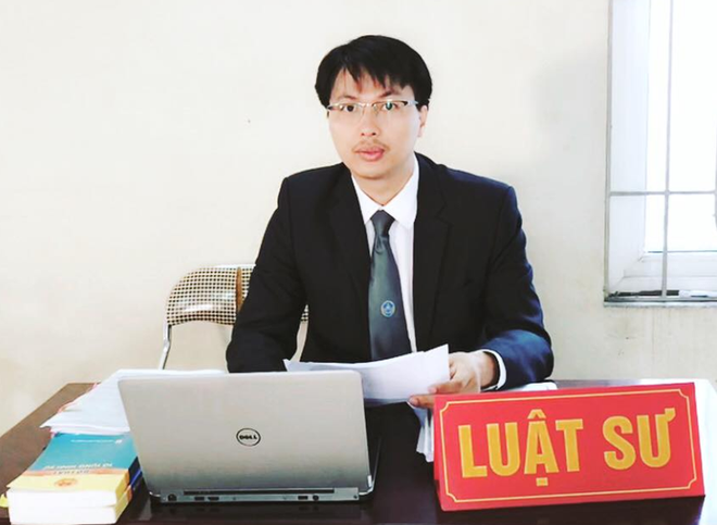 Vụ nam bảo vệ cởi trần đấm liên tiếp người phụ nữ giữa phố: “Dù bất cứ lý do là gì, hành vi đánh phụ nữ là không thể chấp nhận được” - Ảnh 4.
