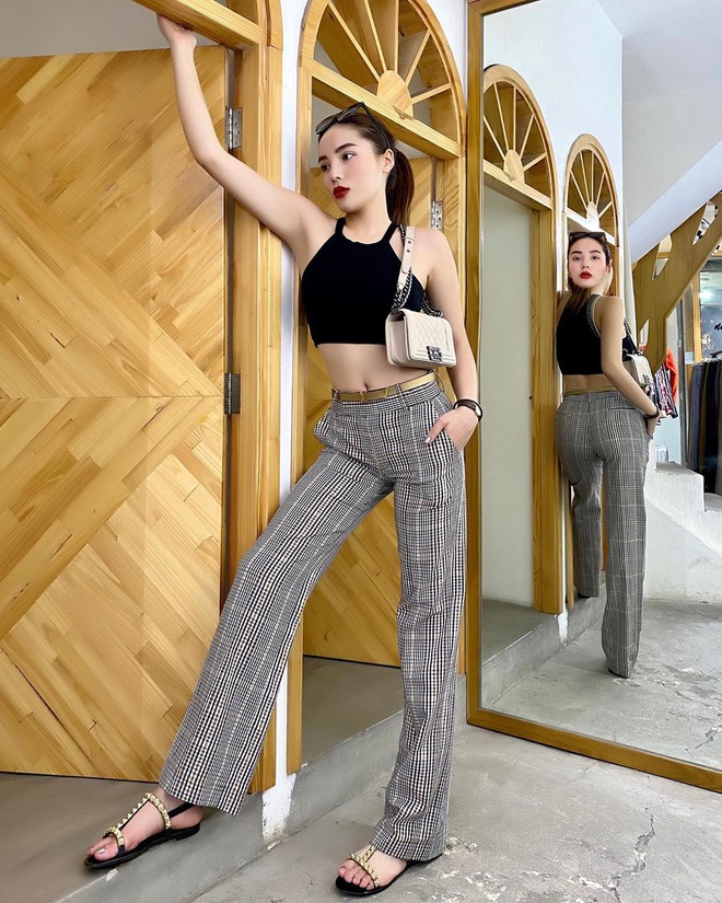 Street style sao Việt: Diệu Nhi mặc quần chói lòa như một quả cầu disco liệu có đủ ăn thua với Chi Pu hở bạo hết nút? - Ảnh 9.