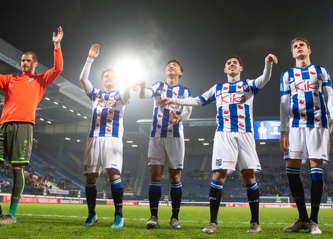 Bình luận: Văn Hậu chơi trận ra mắt đội một Heerenveen, 5 phút ngắn ngủi mở ra tương lai tươi sáng - Ảnh 3.