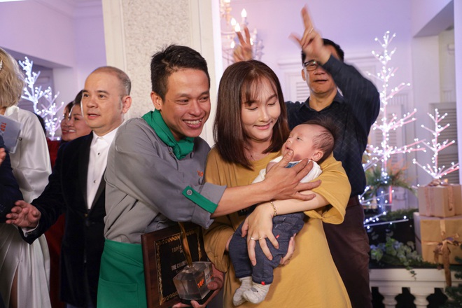 Thành Vương bật khóc bên vợ con khi đăng quang Quán quân Top Chef Vietnam mùa 2 - Ảnh 6.