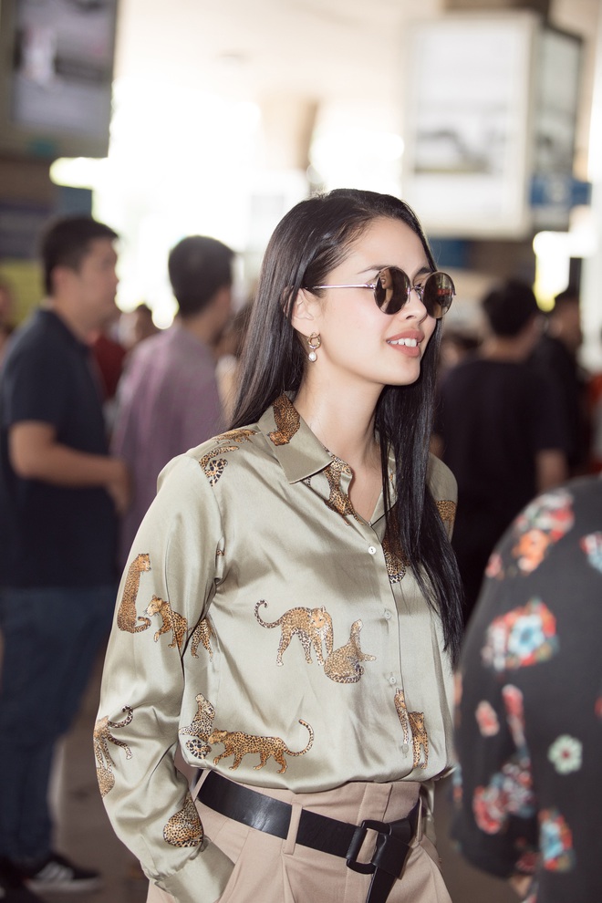 Lương Thùy Linh đón Miss World 2013 đến Việt Nam: Megan Young 7 năm rồi vẫn quá đẹp, nhưng đại diện Việt không kém cạnh - Ảnh 11. Lương Thùy Linh đón Miss World 2013 đến Việt Nam: Megan Young 7 năm rồi vẫn quá đẹp, nhưng đại diện Việt không kém cạnh - Ảnh 11.