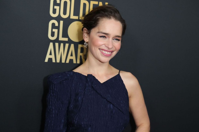 Hành trình Mẹ Rồng Emilia Clarke khi từ mỹ nhân lộ ngực gây sốc thành nữ hoàng rom-com mới - Ảnh 6.