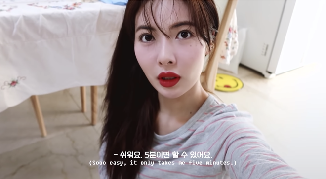 HyunA làm clip hướng dẫn makeup, nhưng điều gây chú ý là thao tác dặm phấn thô bạo lên da - Ảnh 14.