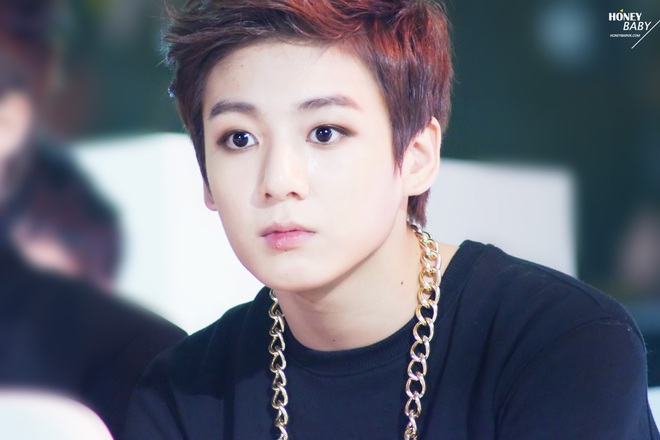 Vẫn là MMA nhưng Jungkook (BTS) của năm 2013 và 2019 khác nhau 1 trời 1 vực, chỉ có nhiệt huyết sân khấu là vẫn vẹn nguyên - Ảnh 2.