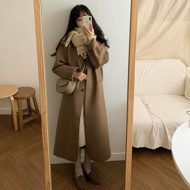 Hà Nội rét lắm rồi, bạn đã sắm đủ 6 kiểu áo khoác đại hàn sang-xịn-mịn sau đây chưa? - Ảnh 1. Hà Nội rét lắm rồi, bạn đã sắm đủ 6 kiểu áo khoác đại hàn sang-xịn-mịn sau đây chưa? - Ảnh 1.