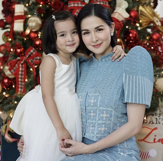 “Tan chảy” với loạt ảnh mỹ nhân đẹp nhất Philippines chụp cùng 2 cục cưng: Con gái như bản sao của mẹ, quý tử đẹp như tranh vẽ - Ảnh 2.