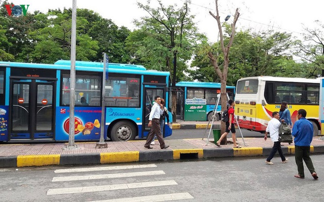 Hà Nội tăng cường thêm 65 xe buýt trong dịp Tết Nguyên đán - Ảnh 1.