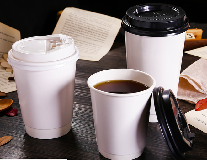 V&ocirc; tư sử dụng cốc giấy d&ugrave;ng một lần đựng c&aacute;c đồ uống n&oacute;ng, bạn c&oacute; biết liệu n&oacute; c&oacute; độc kh&ocirc;ng? - Ảnh 5.