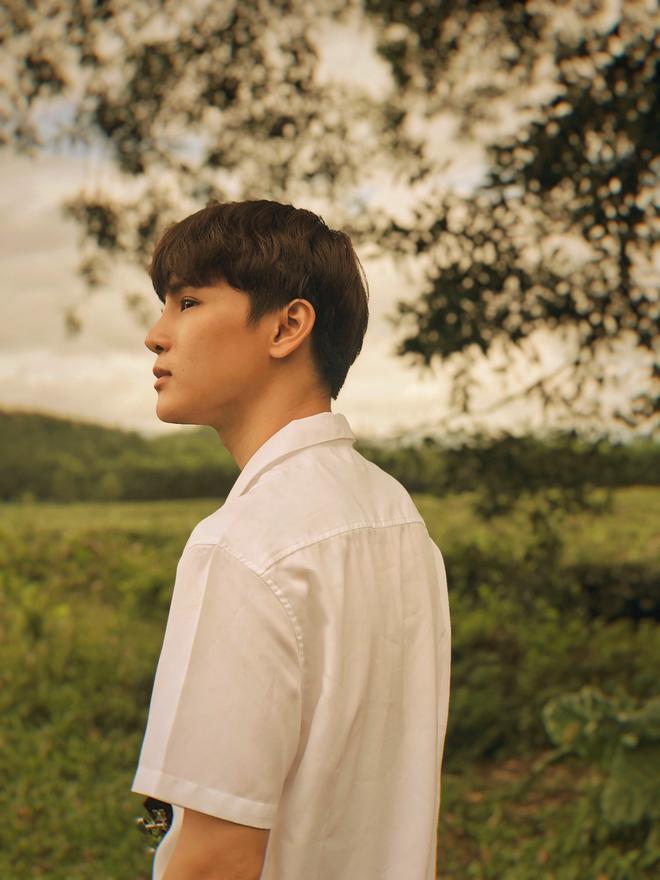 Ngạn (Mắt Biếc) c&oacute; 1 nửa l&agrave; ch&agrave;ng ca sĩ XFactor: rớt casting phim nhưng được Victor Vũ gọi điện v&igrave; cover C&oacute; ch&agrave;ng trai viết l&ecirc;n c&acirc;y, cuộc sống kh&oacute; khăn phải đi phụ qu&aacute;n - Ảnh 10.