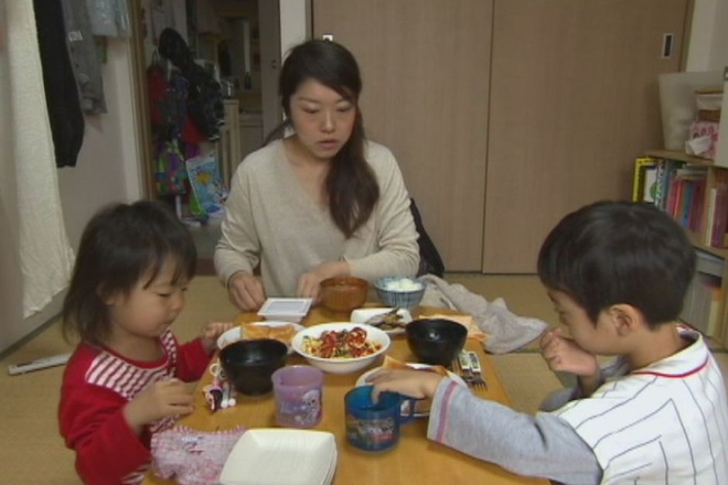 Nghịch lý khó tin của Nhật Bản: Nền kinh tế top thế giới, nhưng tại sao số trẻ em không được đi học cũng cực kỳ cao? - Ảnh 4.