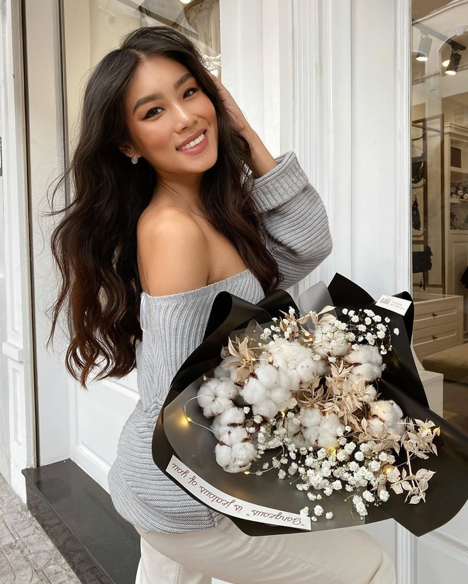 Hội g&aacute;i xinh đọ sắc tr&ecirc;n đường đua ho&aacute; th&acirc;n th&agrave;nh &ldquo;b&agrave; gi&agrave; Noel&rdquo;, ai c&oacute; đ&ocirc;i c&oacute; cặp th&igrave; tranh thủ khoe qu&agrave; - Ảnh 5.