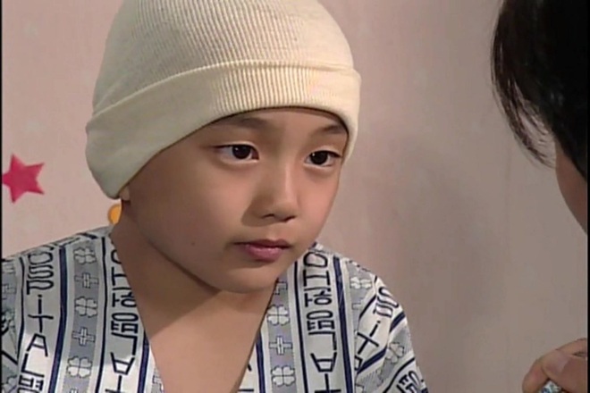 Phát hoảng trước tuổi nghề của loạt diễn viên Hàn: Lee Min Ho lăn lộn 16 năm, Yoo Seung Ho ngót 2 thập kỉ - Ảnh 13.