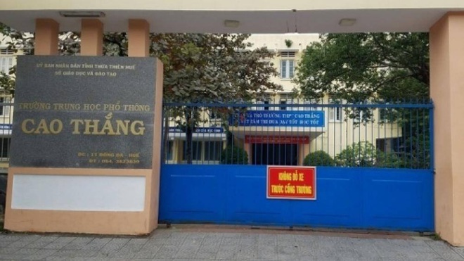 Cảnh cáo thầy giáo phát ngôn khiếm nhã,…
