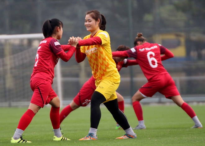 Tiền thưởng chưa đến tay, các tuyển thủ nữ Việt Nam vẫn lao vào tập luyện giữa trời giá lạnh chuẩn bị cho vòng loại 3 Olympic Tokyo 2020 - Ảnh 5.