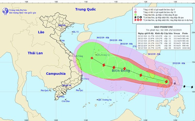 Bão Phanfone giật cấp 13 áp sát Biển Đông, Hà Nội chuẩn bị trở rét - Ảnh 1.