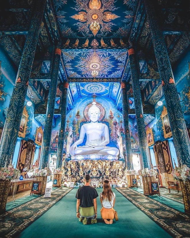 “Mắt tròn mắt dẹt” chiêm ngưỡng ngôi đền xanh dát vàng hiếm người biết ở Thái Lan, nhìn ảnh mà cứ ngỡ lạc vào tiên cảnh - Ảnh 7.