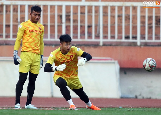 Giáng sinh vừa dứt, cầu thủ U23 Việt Nam đã bở hơi tai vì bài test thể lực - Ảnh 14.