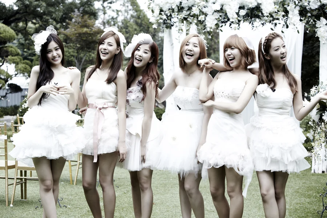 Nhan sắc dàn mỹ nhân Kpop khi diện váy cưới cô dâu: Nữ thần Irene - Yoona mê hoặc, 2 girlgroup sexy lột xác ngoạn mục - Ảnh 12.