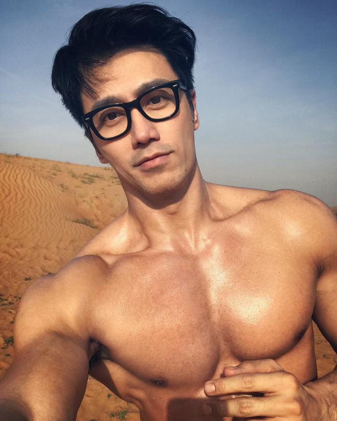 Mẫu nam bằng tuổi B&agrave; T&acirc;n Vlog khiến chị em ph&aacute;t sốt với body si&ecirc;u hot: Sugar daddy trong truyền thuyết l&agrave; đ&acirc;y chứ đ&acirc;u! - Ảnh 3.