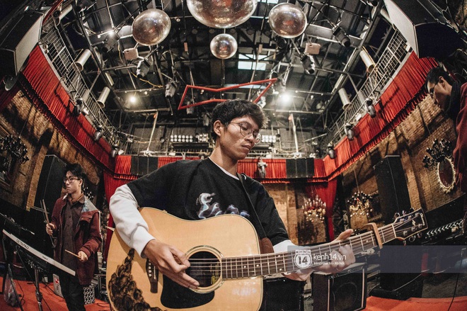 Đêm nhạc WeYoung - /unmute/ trước giờ G: Pink Frog, Kiên, Nân và dàn nghệ sĩ Indie hứa hẹn mang đến điều chưa từng có cho khán giả Hà thành - Ảnh 1. Đêm nhạc WeYoung - /unmute/ trước giờ G: Pink Frog, Kiên, Nân và dàn nghệ sĩ Indie hứa hẹn mang đến điều chưa từng có cho khán giả Hà thành - Ảnh 1.