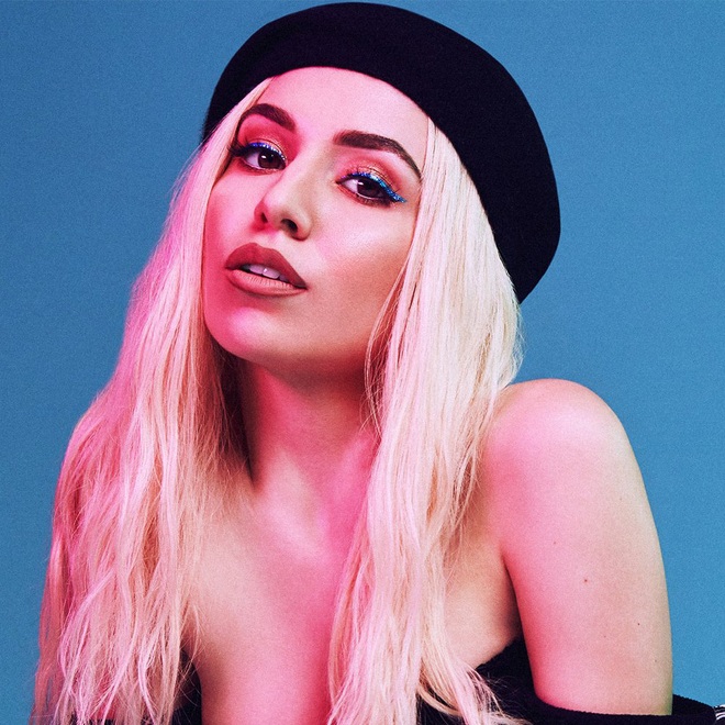 Sơn Đoòng qua MV của Alan Walker hợp tác Ava Max: Hùng vĩ, đẹp đến choáng mắt và góp phần mang danh lam thắng cảnh Việt Nam lan rộng ra thế giới - Ảnh 7.