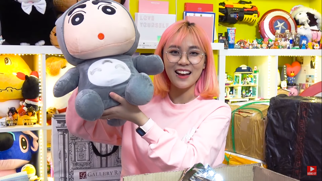 Sướng như Misthy: Vừa khoe được tặng đôi giày 20 triệu lại tiếp tục nhận từ fan hâm mộ 2 chiếc Apple Watch xịn sò! - Ảnh 2.