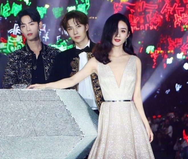 B&iacute; ẩn sự kiện hot nhất h&ocirc;m qua: Tại sao Triệu Lệ Dĩnh lu&ocirc;n để t&oacute;c m&aacute;i che nửa mặt, đến Ti&ecirc;u Chiến c&ograve;n thắc mắc? - Ảnh 2.