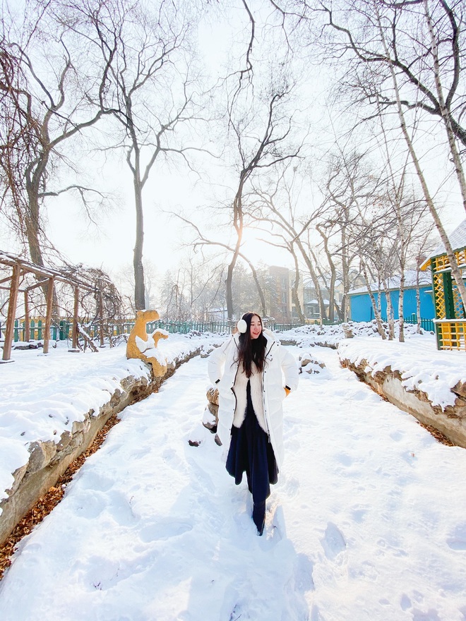 Lạnh -30 độ C nhưng thành phố tuyết trắng của Trung Quốc vẫn trở thành địa điểm du lịch “hot”, nhìn ảnh thôi cũng đủ “buốt thấu xương” rồi! - Ảnh 5.