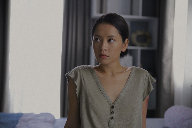 Nhìn lại vai diễn khởi nghiệp 5 mỹ nhân màn ảnh Việt: Thanh Hằng tắm trắng thành công, Chi Pu xinh xuất sắc từ đầu - Ảnh 6.