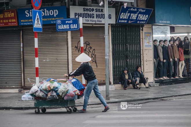 Hà Nội ngày cuối cùng của thập niên: Cảnh vật vẫn như mọi ngày, có chăng khác biệt thì là ở mỗi người mà thôi! - Ảnh 6.