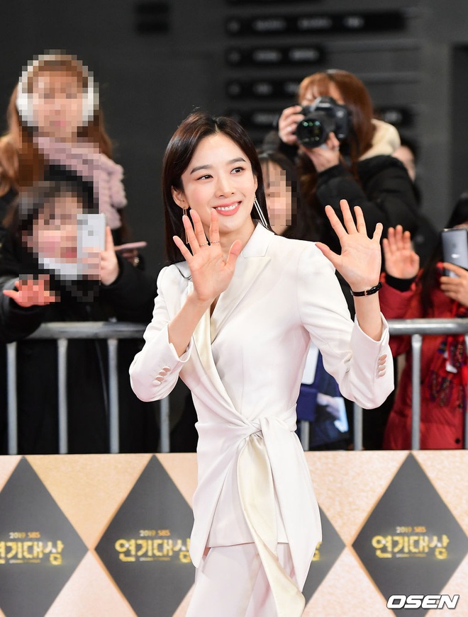 Siêu thảm đỏ SBS Drama Awards 2019: Jang Nara đẹp nức nở, Suzy lấn át cả Hoa hậu Hàn hở bạo và dàn minh tinh quyền lực - Ảnh 13.