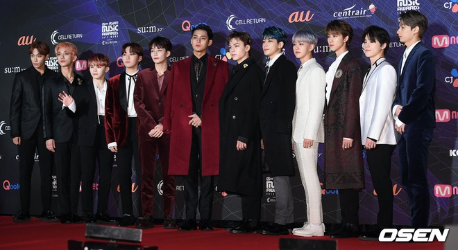 Siêu thảm đỏ MAMA 2019 quy tụ 75 siêu sao: BTS gây náo loạn với style cực lạ, Na Trát đè bẹp Dua Lipa bốc lửa, TWICE, GOT7 - Ảnh 30.