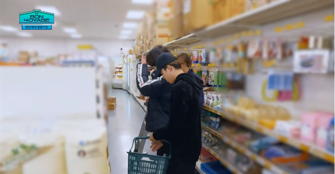 Du hí tận New Zealand nhưng BTS lại rủ nhau vào siêu thị mua toàn kimchi và mì Hàn Quốc - Ảnh 8.