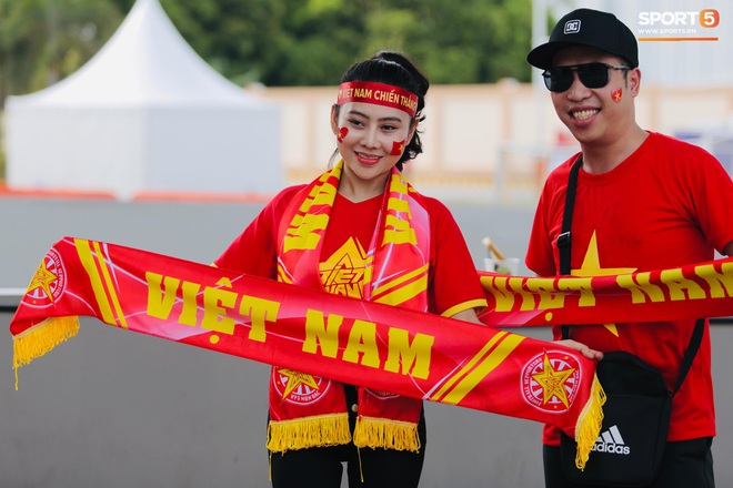 Fan Thái Lan bức xúc vì CĐV Việt Nam mua hết vé xem trận chung kết ngược - Ảnh 8.