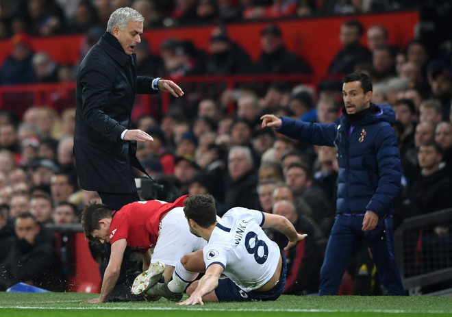 Son Heung-min hoàn toàn vô hại, Tottenham Hotspur đầu hàng trước Man Utd tại Old Trafford - Ảnh 2.