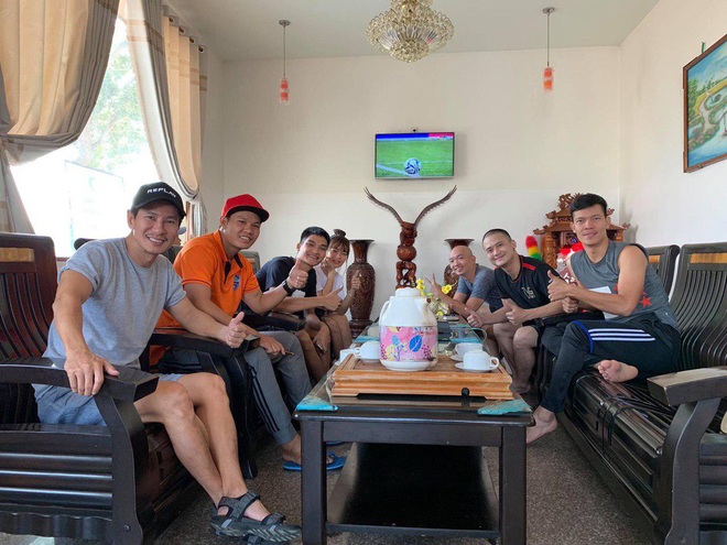 Ngọc Lan, Ngô Kiến Huy và loạt sao Vbiz dành lời động viên U22 Việt nam trước bàn thua trong hiệp 1, vỡ oà trước chiến thắng gỡ hoà với Thái Lan - Ảnh 5.