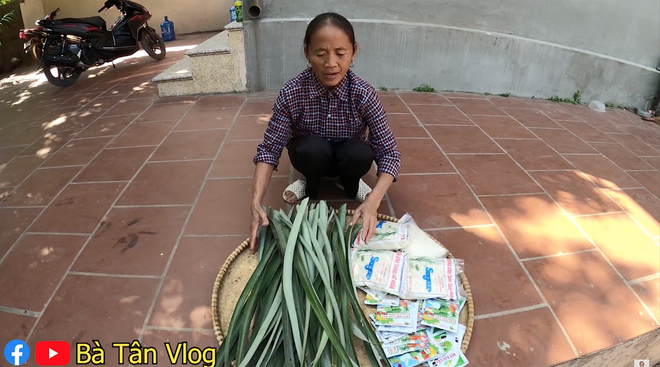 Giữa mùa đông, Sa Pa tuyết đã rơi còn Bà Tân Vlog lại làm thạch để ăn cho nó... mát, lại còn sử dụng loại lá dứa cực khác người - Ảnh 1.