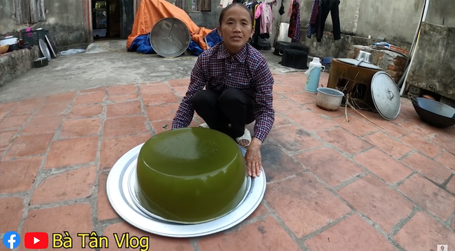 Giữa mùa đông, Sa Pa tuyết đã rơi còn Bà Tân Vlog lại làm thạch để ăn cho nó... mát, lại còn sử dụng loại lá dứa cực khác người - Ảnh 6.