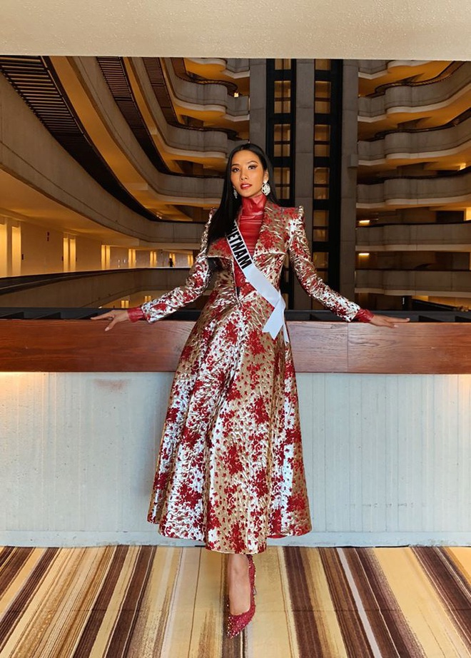 Chính thức lộ diện vương miện khủng 116 tỷ của Miss Universe 2019: Hoàng Thùy liệu có thể mang về Việt Nam? - Ảnh 5.