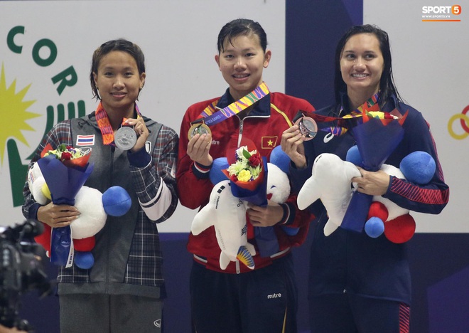 Góc chạnh lòng: Ánh Viên ngủ ngon lành dưới sàn đất trước khi giành 2 HCV liên tiếp tại SEA Games 2019 - Ảnh 7.