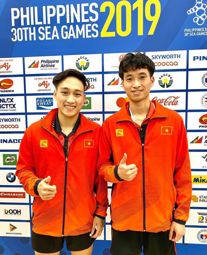 Bóng bàn Việt Nam lật đổ Singapore, giành HCV SEA Games sau 10 năm chờ đợi - Ảnh 1.