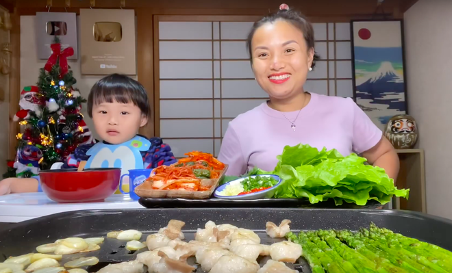 Dân mạng “chê” loạt vlog ở Việt Nam của mẹ con Quỳnh Trần - bé Sa vì quá ồn ào, phải về Nhật Bản thì mới lấy lại phong độ - Ảnh 4.