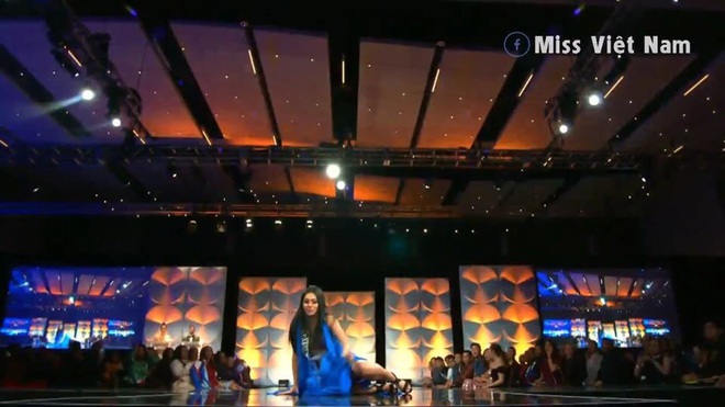 Hoàng Thùy chốt sổ thi dạ hội cùng Quốc phục Cà Phê trong đêm bán kết Miss Universe, lập tức được dự đoán Top 10! - Ảnh 10.