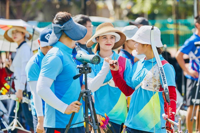 Nhan sắc nữ VĐV bóng rổ Việt Nam chuyển sang bắn cung, giành HCV SEA Games ngay lần đầu tham dự - Ảnh 2.