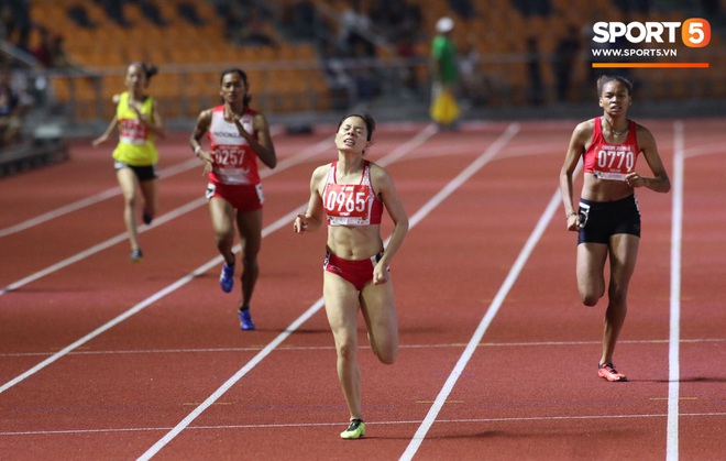 SEA Games ngày 8/12: Nữ hoàng điền kinh Tú Chinh vượt 2 VĐV nhập tịch trong tích tắc, xuất sắc giành HCV chung cuộc - Ảnh 10.