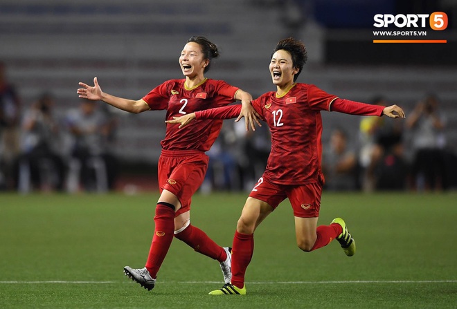 SEA Games ngày 8/12: Nữ hoàng điền kinh Tú Chinh vượt 2 VĐV nhập tịch trong tích tắc, xuất sắc giành HCV chung cuộc - Ảnh 2.