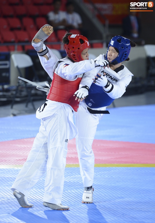 Bạc Thị Khiêm, nữ vận động viên Taekwondo khiến toàn bộ khán giả Philippines phải câm lặng chỉ sau một cú đá - Ảnh 3.