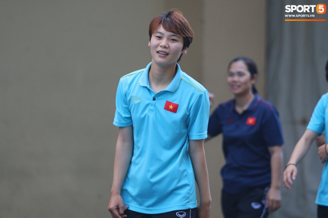 ĐT nữ Việt Nam cười tươi, thoải mái trước giờ đấu Thái Lan trong trận tranh huy chương vàng SEA Games 30 - Ảnh 6.