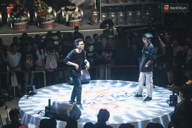 Điểm lại những pha bẻ lyric của các đấu thủ tại vòng Knock-out Beck’Stage Battle Rap: RichChoi, Đại Vũ, Linh Thộn ai bẻ lái gắt hơn? - Ảnh 6.