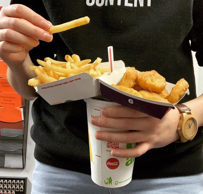 Hóa ra đây mới là cách ăn fastfood đúng mà lâu nay chúng ta đã không biết, nhưng nó tồn tại nhược điểm có thể khiến bạn giận tím người - Ảnh 7.